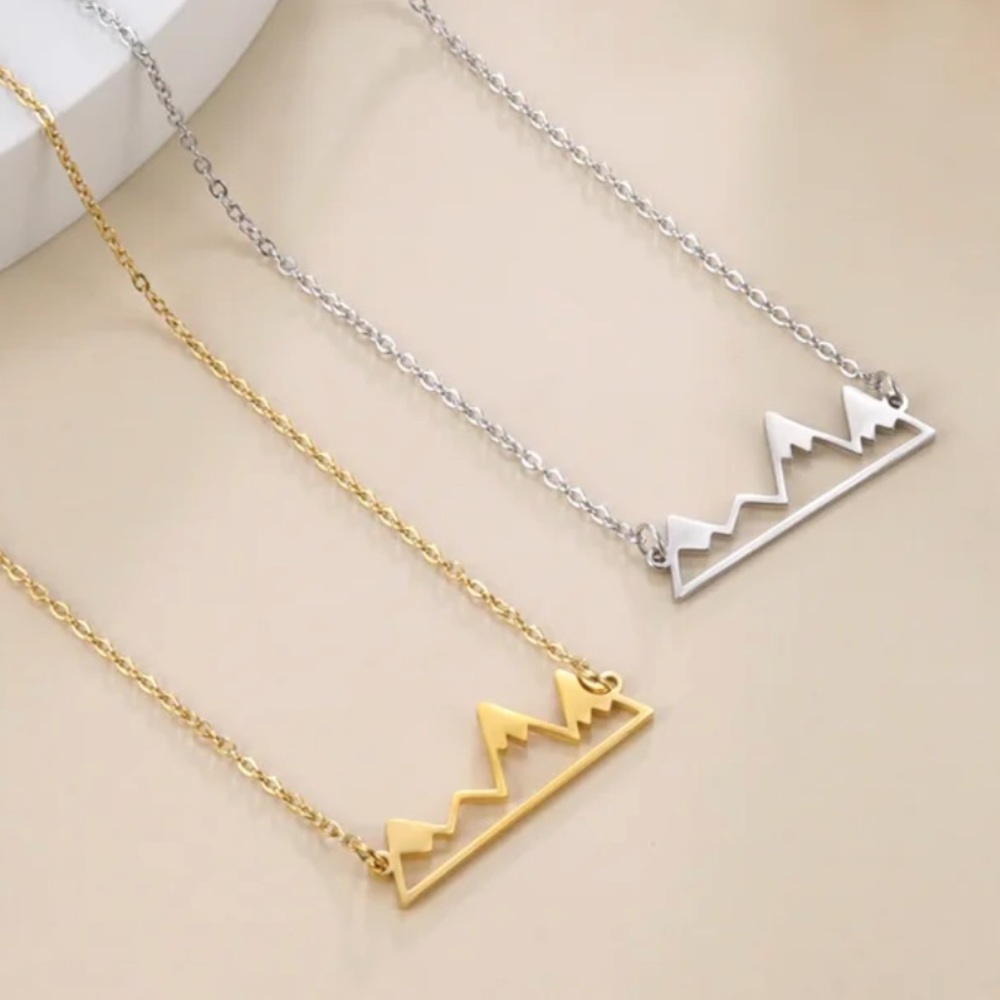 2/$10 NEW! Mountain Peak Pendant Necklace Boho Cute